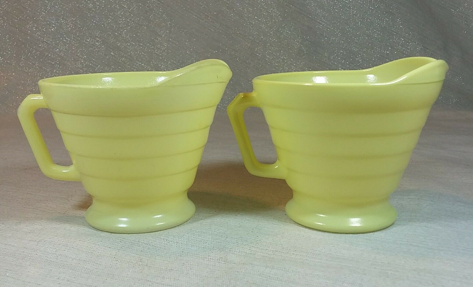 Vintage Hazel Atlas Moderntone Plantonite Milk Glass Yellow Creamer Set Of 2